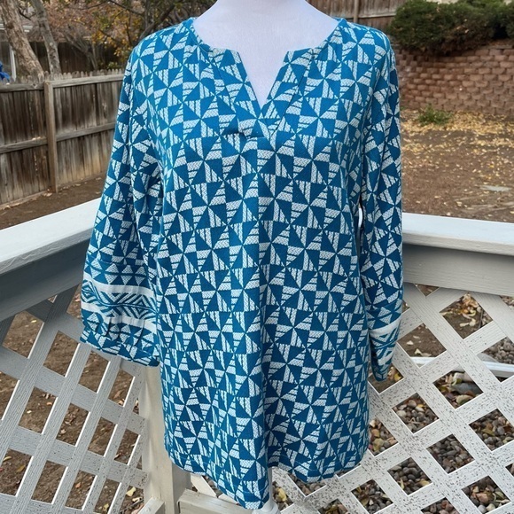 Soft Surroundings Narah Top Women M Geometric Print 3/4 Sleeve Blouse‎ Blue NWT - Picture 2 of 12